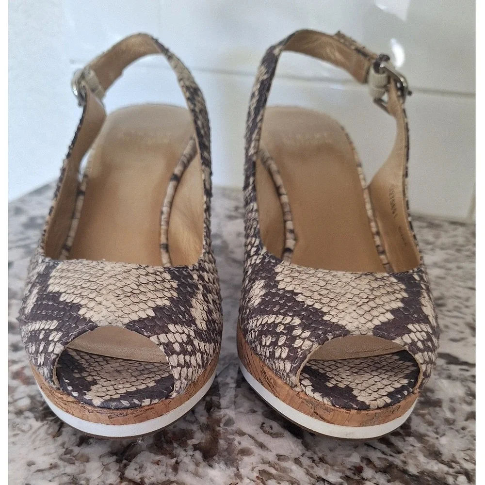 Stuart Weitzman Women's snake print Leather Slingback Wedge Sandals Buckle 6.5 M - Picture 2 of 12